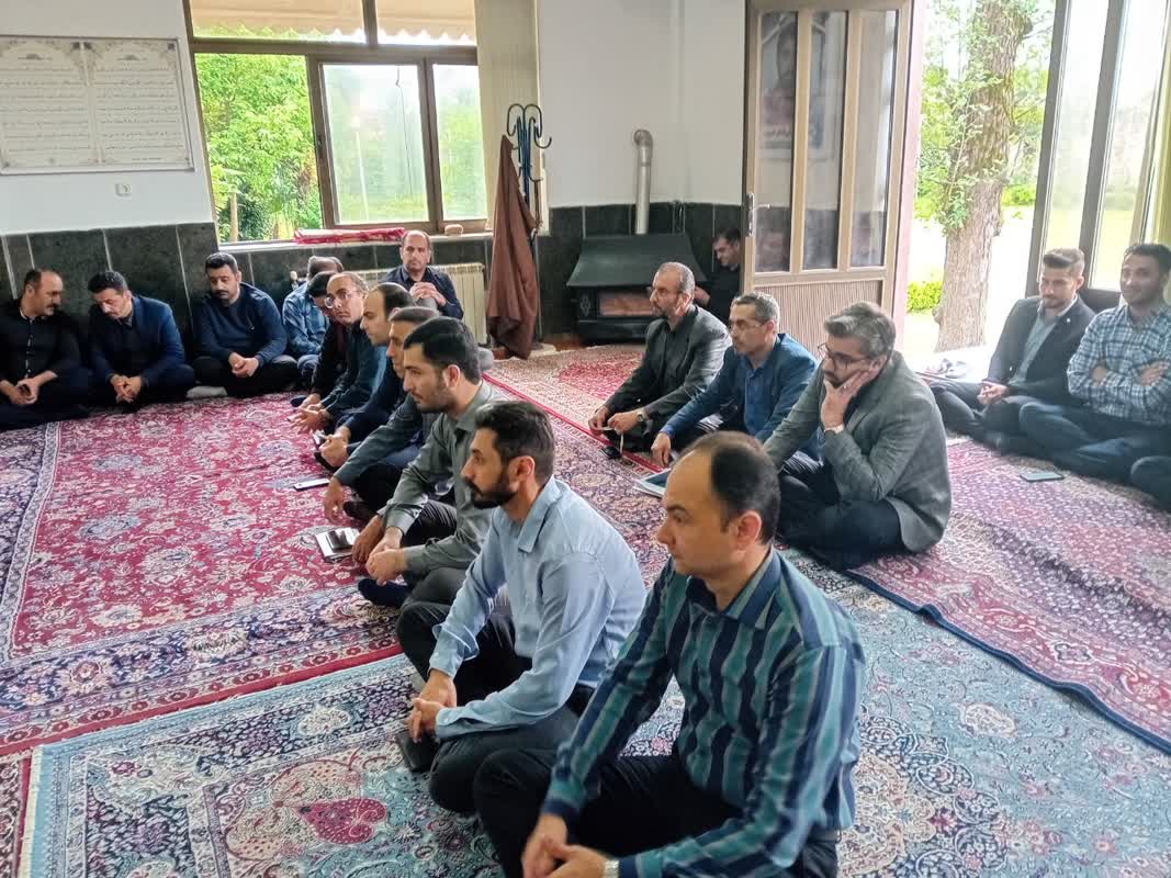 مراسم بزرگداشت  شهادت رئیس جمهور انقلابی، و همراهانش  در سازمان چای کشور