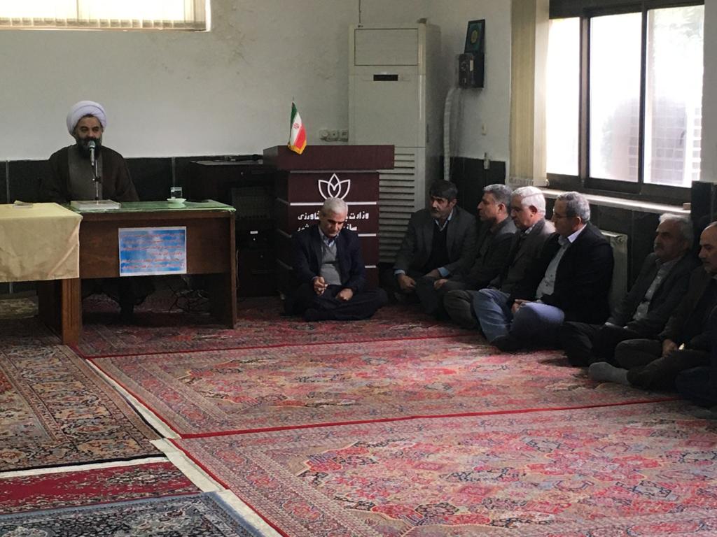 برگزاری نشست جهادتبیین ویژه ایام الله دهه مبارک فجر در سازمان چای کشور برگزار شد
