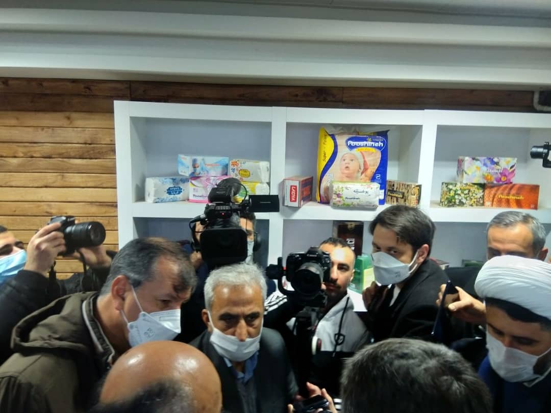 بازدید  دکتر ساداتی نژاد وزیر محترم جهادکشاورزی از کارخانه چایسازی و بسته بندی چای در شهرستانهای لنگرود و املش
