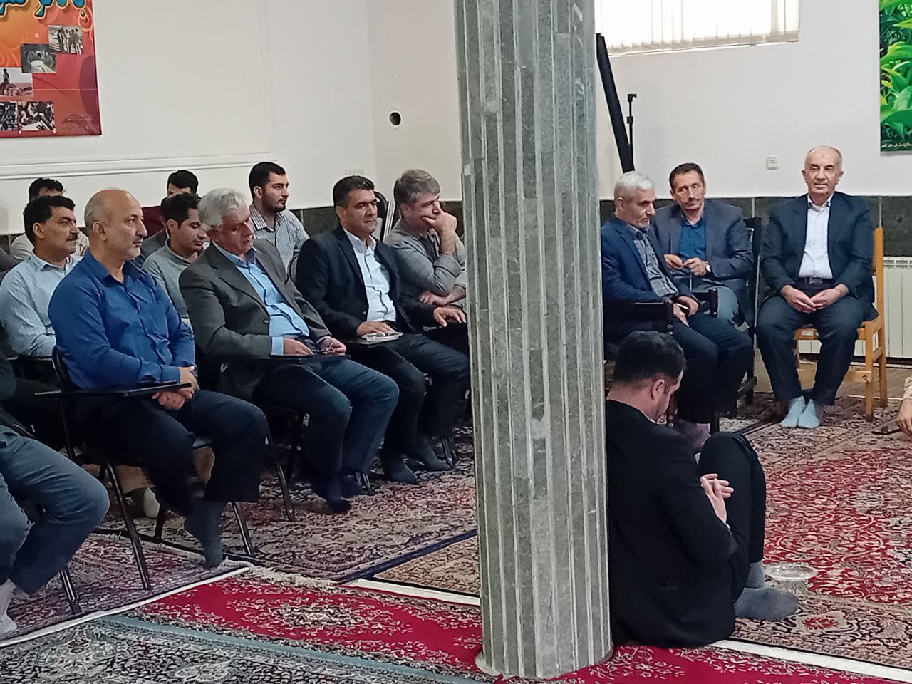 مراسم گرامیداشت هفته دفاع مقدس در سازمان چای کشور برگزارشد