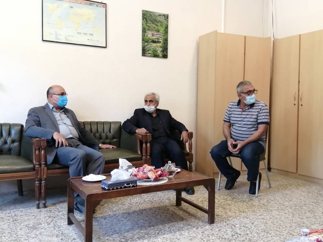 بازدید مشترک رئیس سازمان چای کشور به همراه نماینده محترم مردم شهرستان لنگرود از کارخانجات چای شهرستان لنگرود