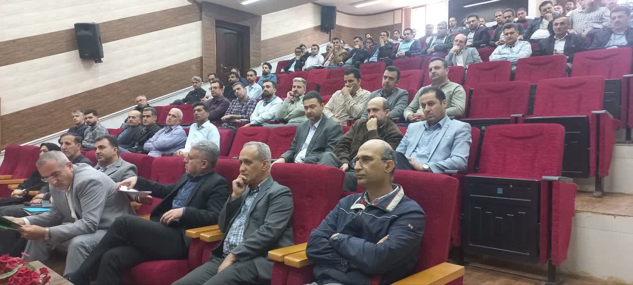 برگزاری دوره آموزشی  و بازآموزی استانداردهای خرید تضمینی برگ سبز چای 