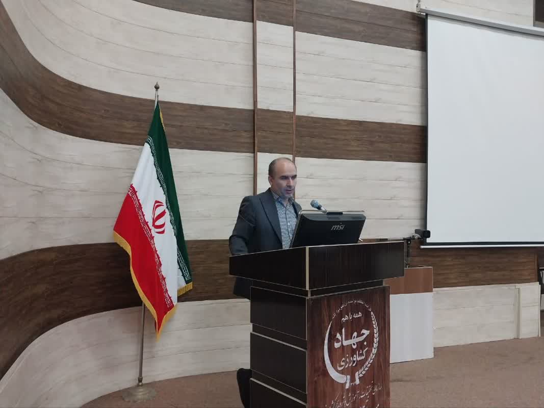 برگزاری دوره آموزشی  و بازآموزی استانداردهای خرید تضمینی برگ سبز چای 